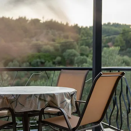 بيت للعطل Galini House 2 *